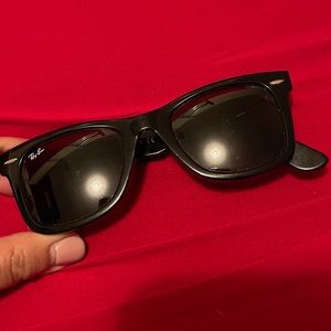 Wayfarer Ray-Ban Sunglasses